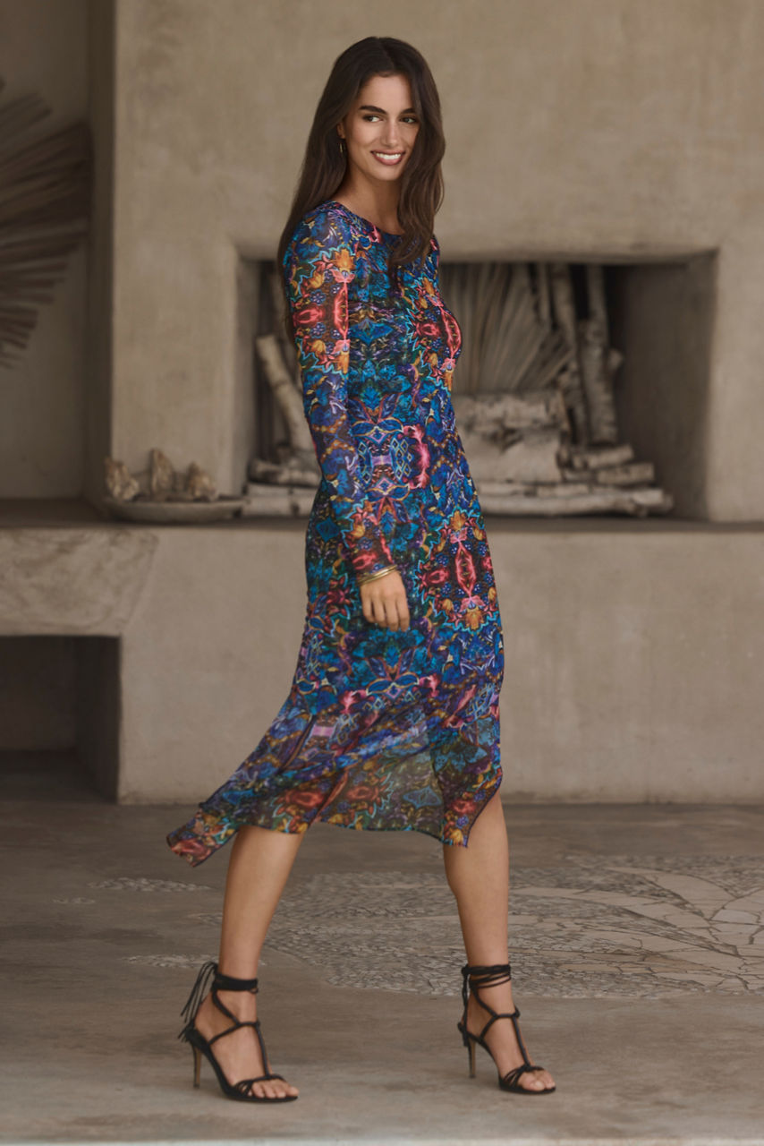 SHOP DRESSES
