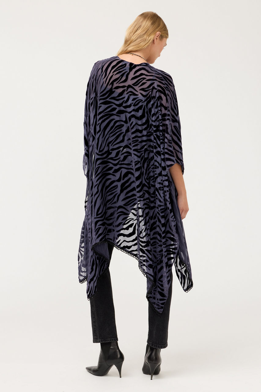 ROSIE QUARTZ BURNOUT VELVET SHAWL, , large image 3