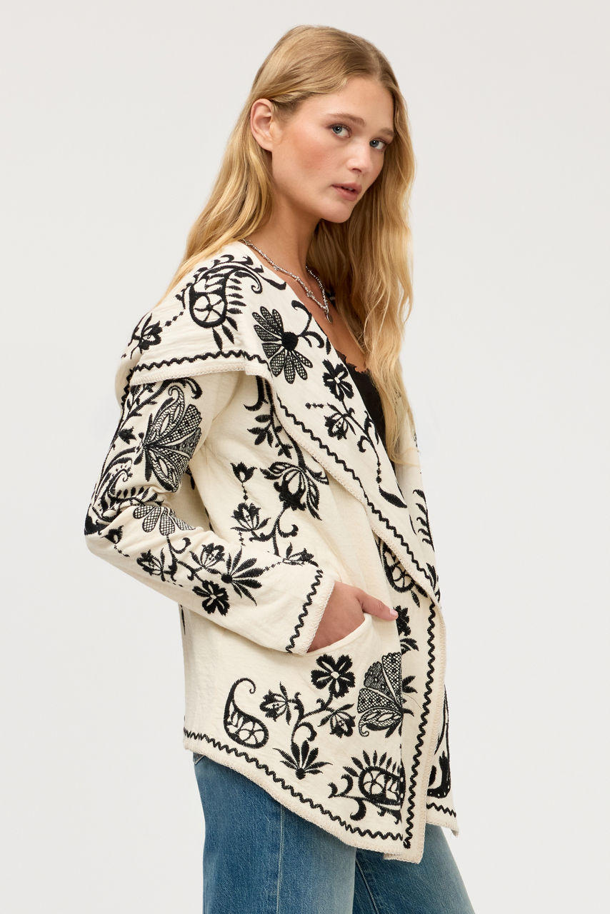 BIYA SHORT HOODIE, , large image 3