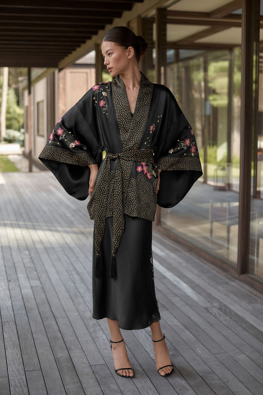 NATORI X JW EMBROIDERED SILK WRAP, , large image 7