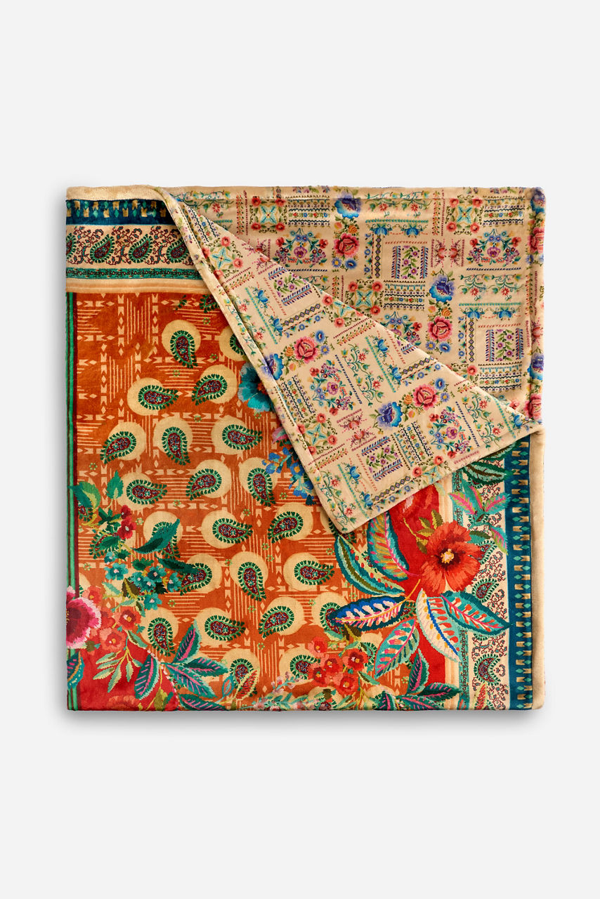 Laurel Canyon Cozy Blanket, , large image 1