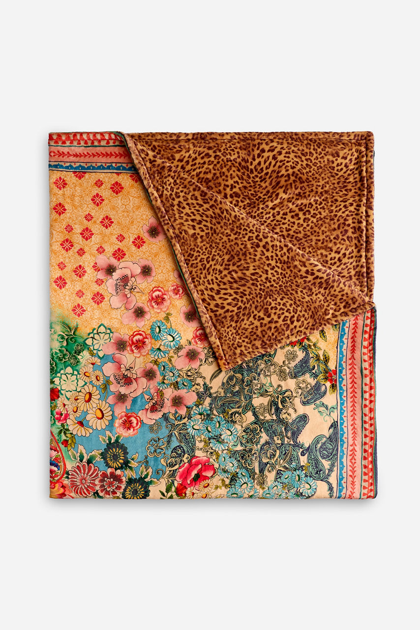 Laurel Canyon Cozy Blanket, , large image 1