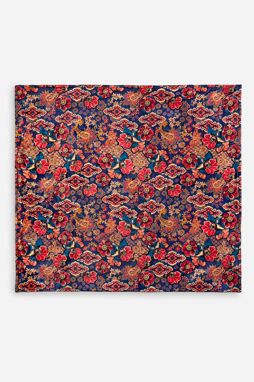 Laurel Canyon Cozy Blanket, , large image 3