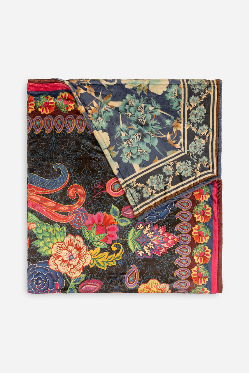 Buy Laurel Canyon Cozy Blanket | Johnny Was