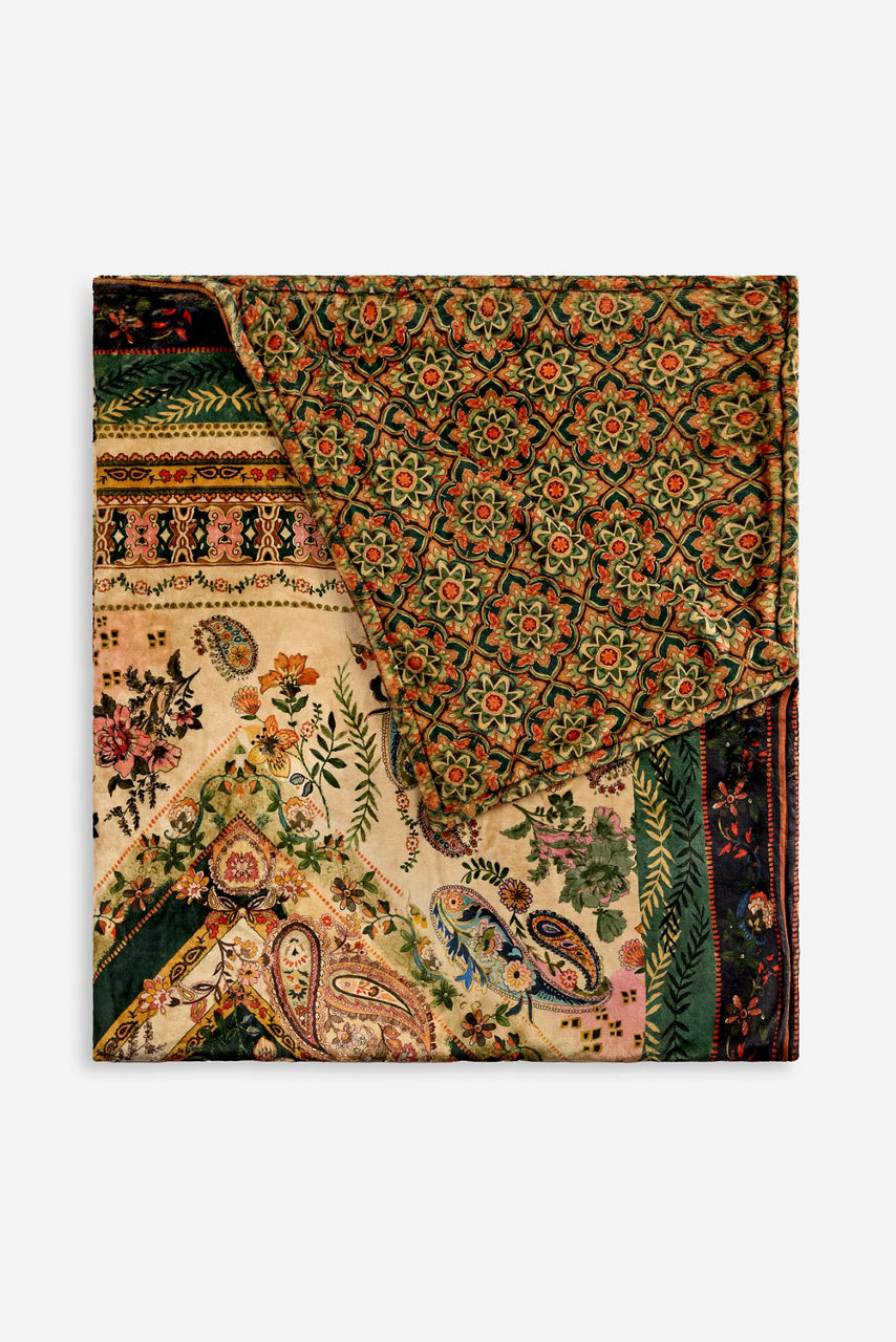 Laurel Canyon Cozy Blanket, , large image 1