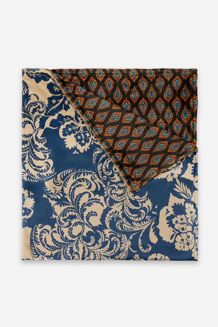 Laurel Canyon Cozy Blanket, , large image 1