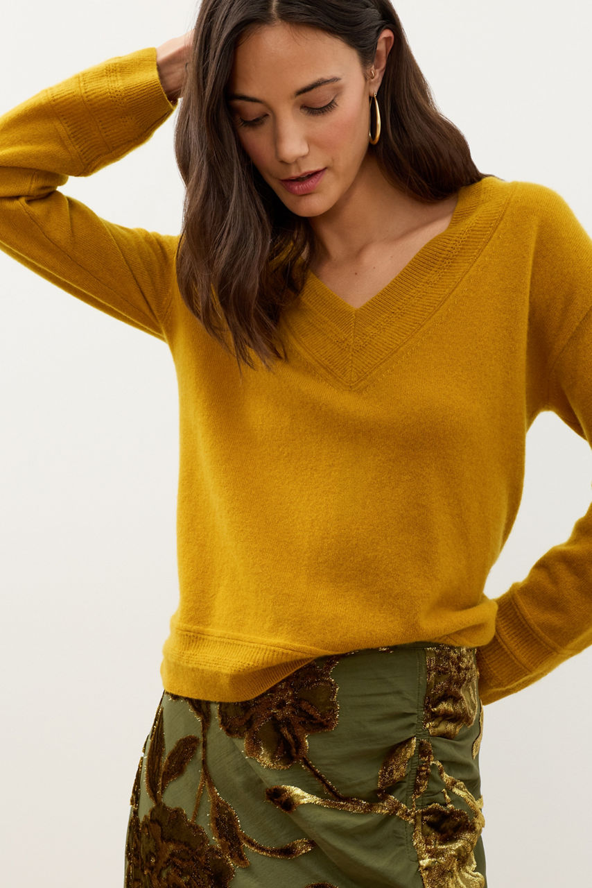 CASHMERE V-NECK SWEATER, , large image 1