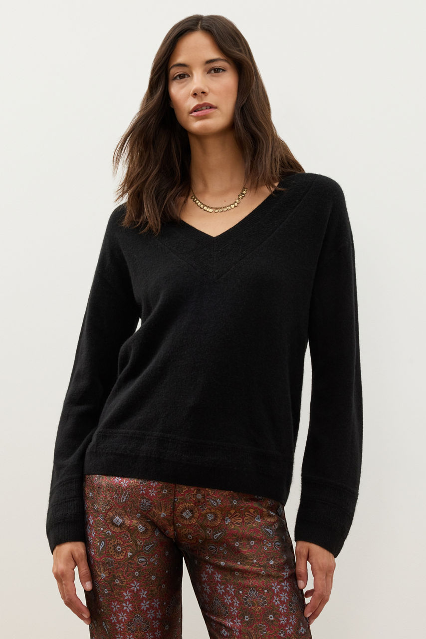 CASHMERE V-NECK SWEATER, , large image 1