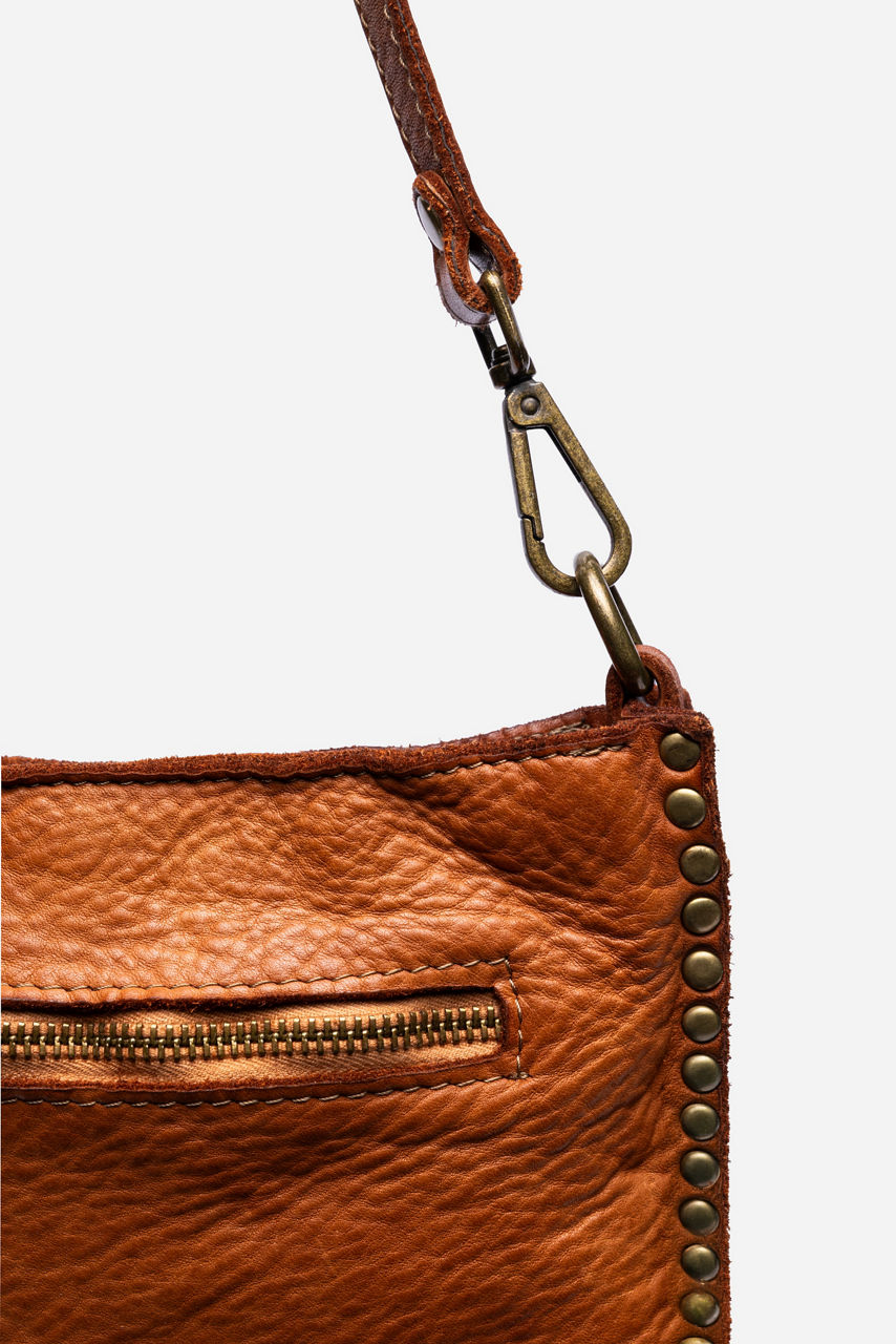 ITALIAN WASHED LEATHER STUDDED SHOULDER BAG, , large image 5