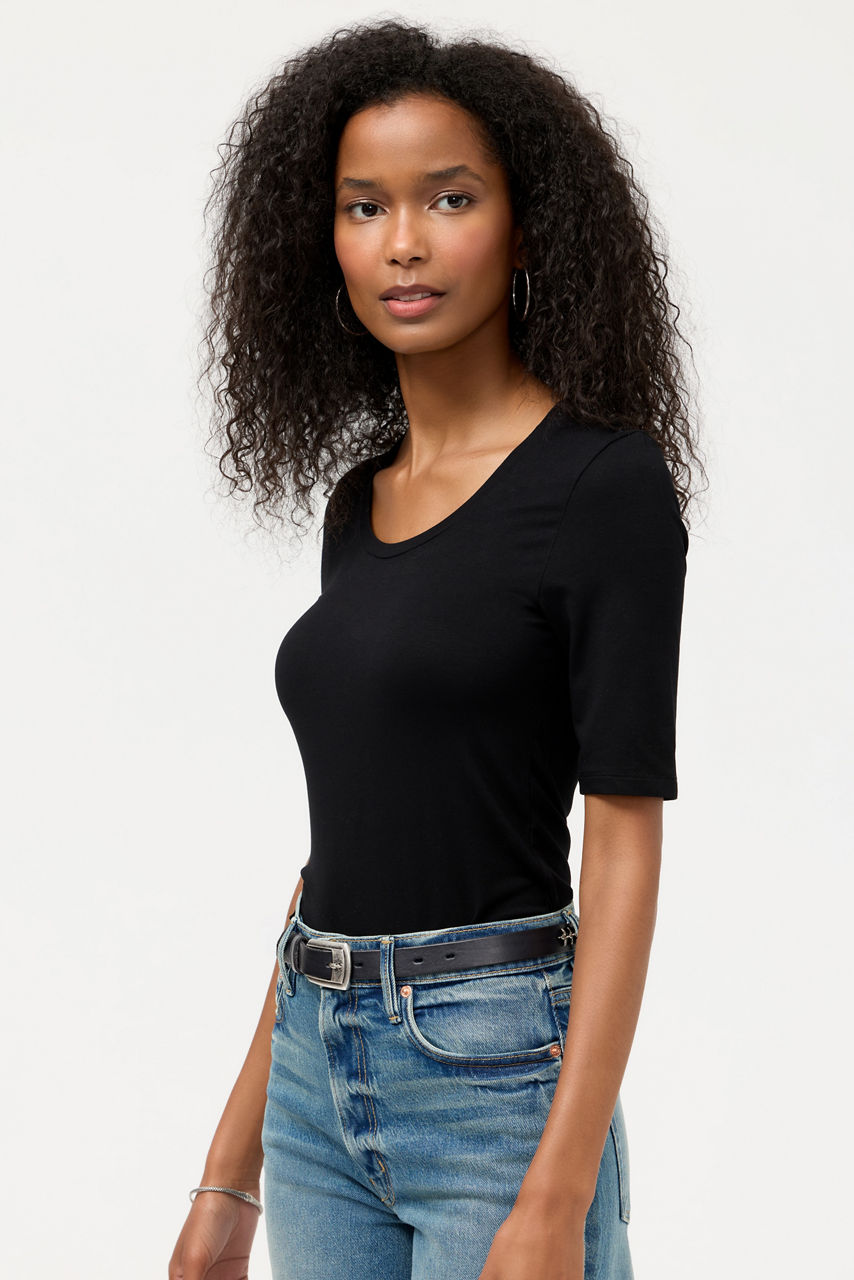 ESSENTIALS ELBOW SLEEVE SCOOP NECK, , large image 1