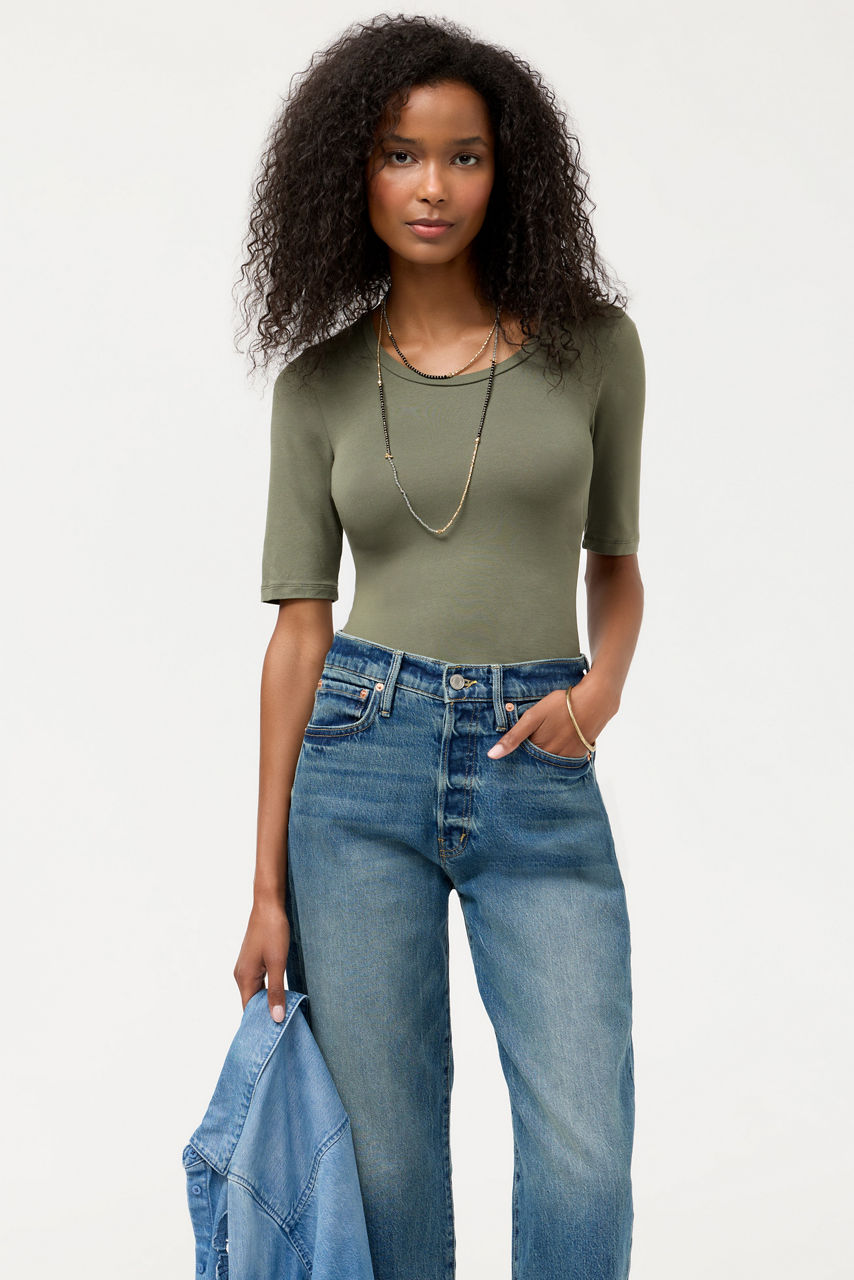 ESSENTIALS ELBOW SLEEVE SCOOP NECK, , large image 1