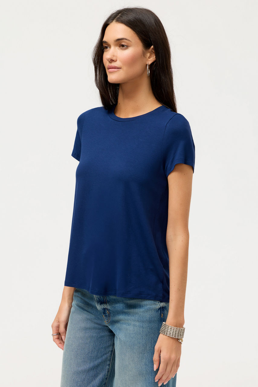 ESSENTIALS SHORT SLEEVE PLEAT BACK CREW NECK, , large image 2