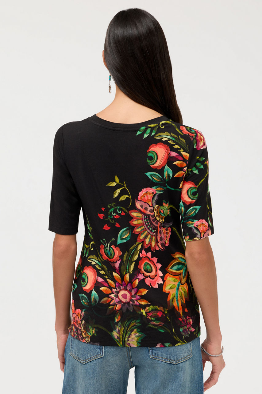 THE JANIE FAVORITE FITTED V-NECK ELBOW SLEEVE TEE, , large image 4