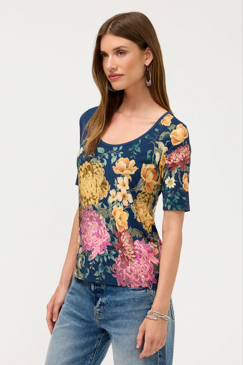THE JANIE FAVORITE SCOOP NECK FITTED TEE, , large image 2