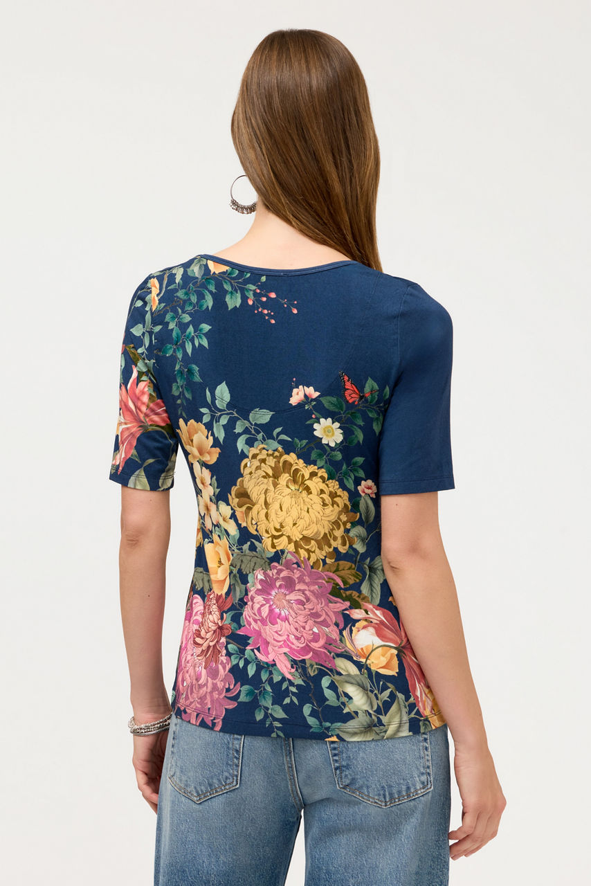 THE JANIE FAVORITE SCOOP NECK FITTED TEE, , large image 3