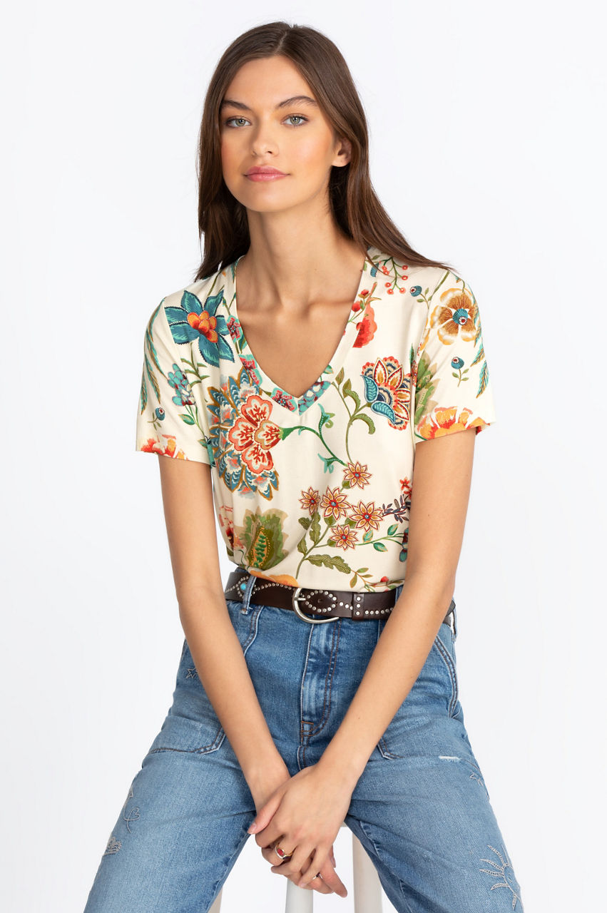 Buy The Janie Favorite Short Sleeve V-Neck Swing Tee | Johnny Was