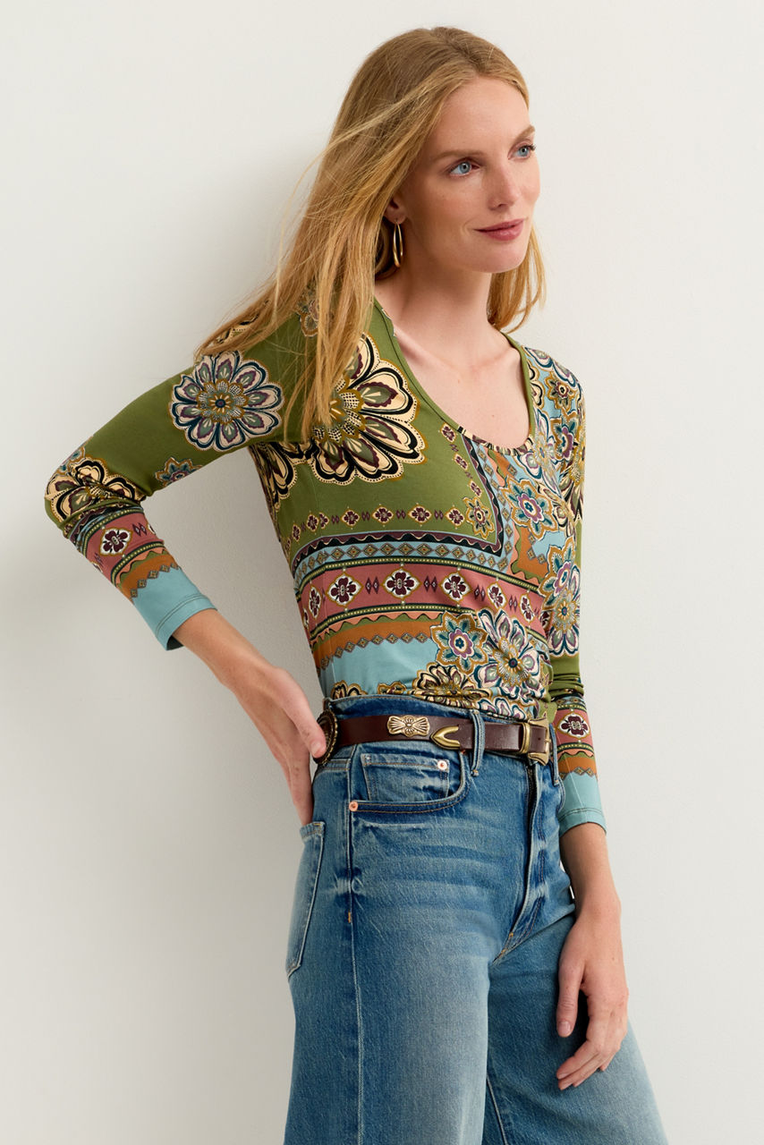 THE JANIE FAVORITE LONG SLEEVE SCOOP NECK FITTED TEE, , large image 1