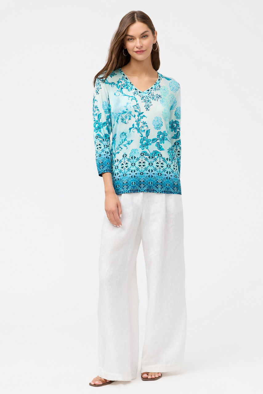 THE JANIE FAVORITE 3/4 SLEEVE V-NECK TEE, , large image 2