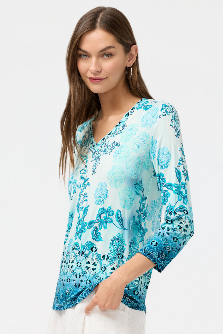 THE JANIE FAVORITE 3/4 SLEEVE V-NECK TEE, , large image 3