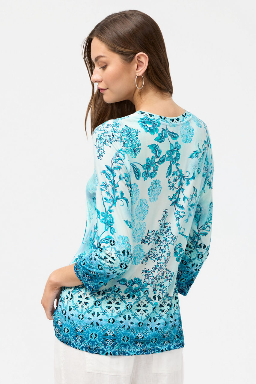 THE JANIE FAVORITE 3/4 SLEEVE V-NECK TEE, , large image 5