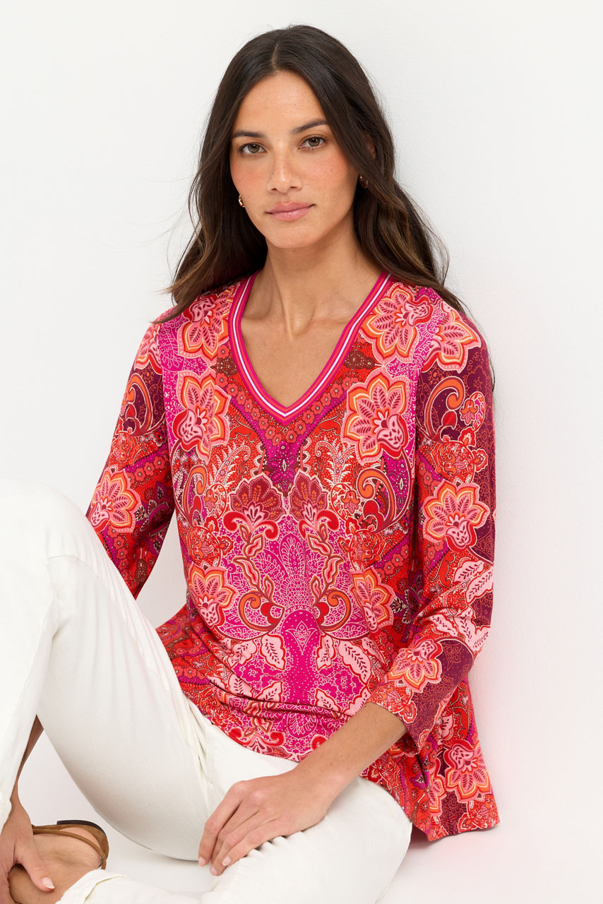 THE JANIE FAVORITE 3/4 SLEEVE V-NECK SWING TEE, , large image 1