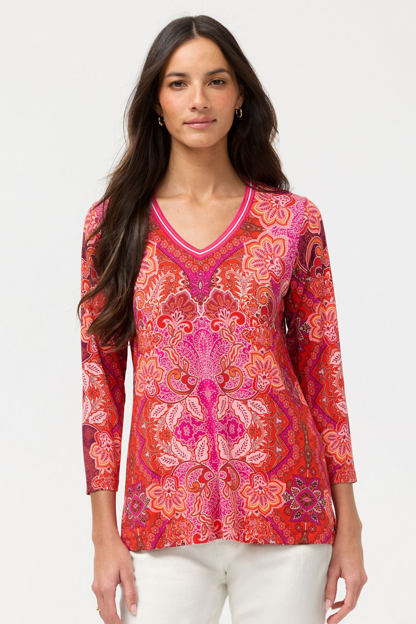 THE JANIE FAVORITE 3/4 SLEEVE V-NECK SWING TEE, , large image 3