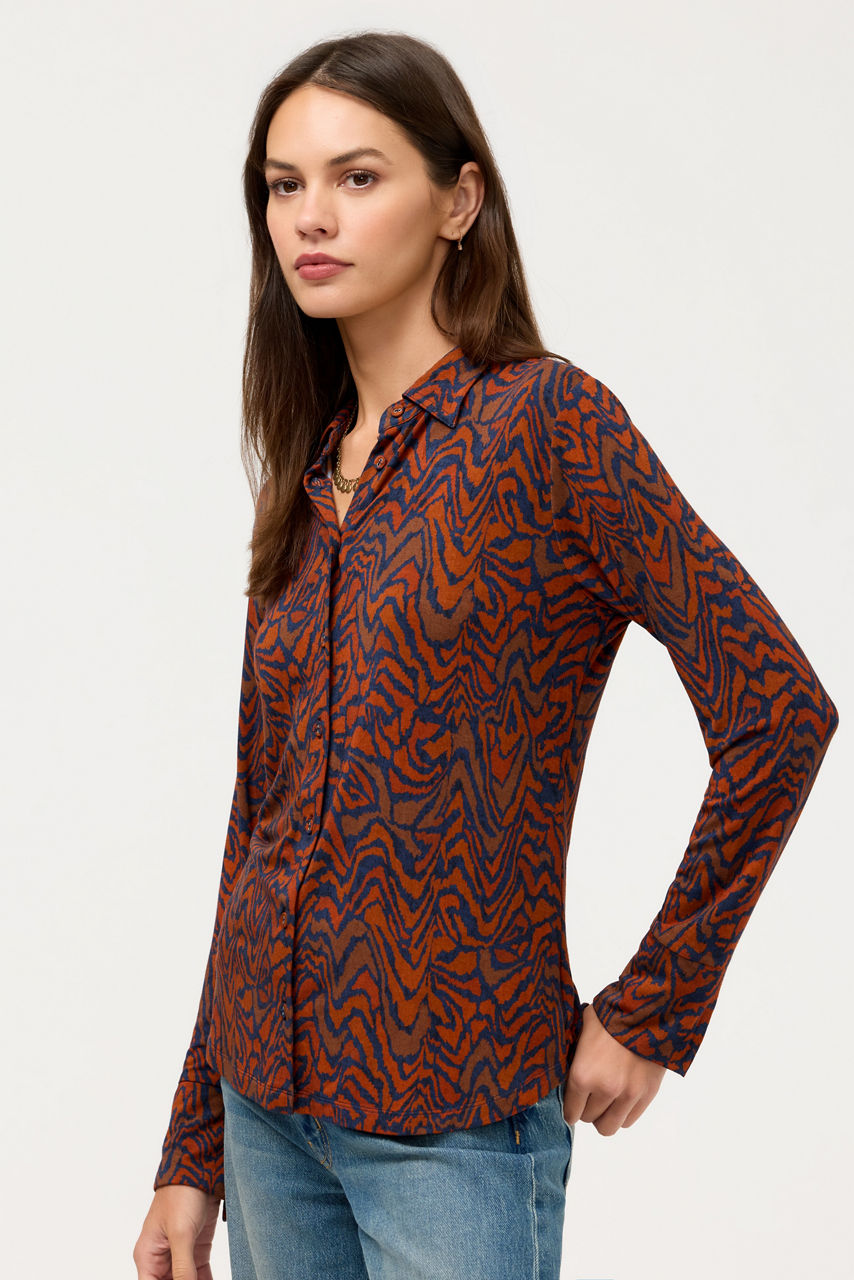 THE JANIE FAVORITE BUTTON FRONT SHIRT, , large image 1