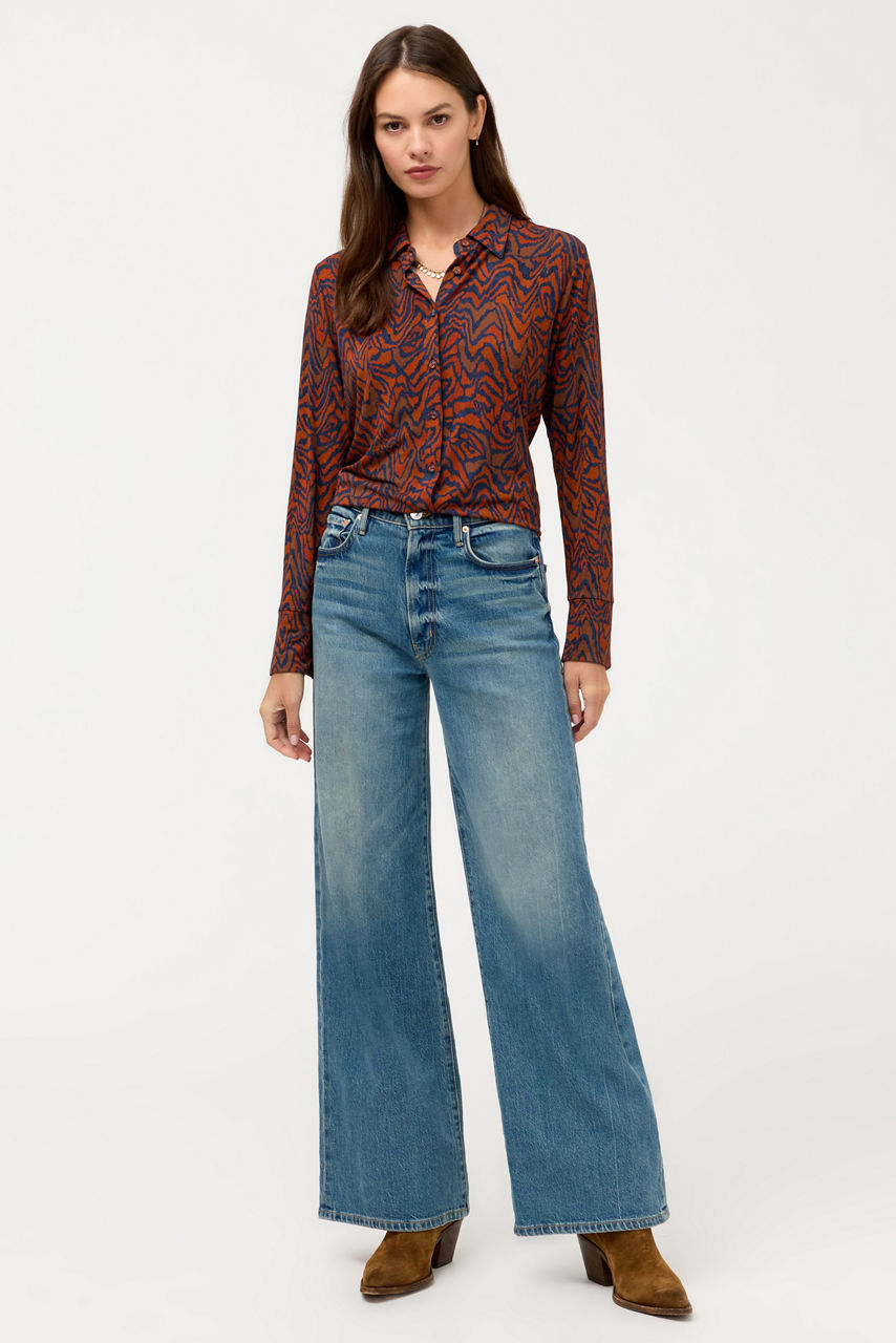 THE JANIE FAVORITE BUTTON FRONT SHIRT, , large image 3