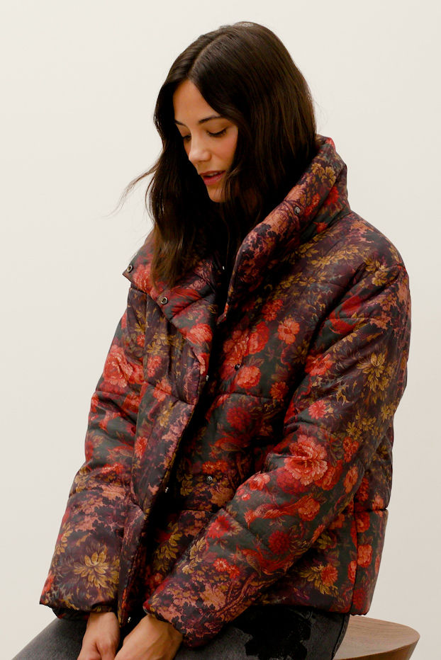 QUILTED PUFFER, , large video