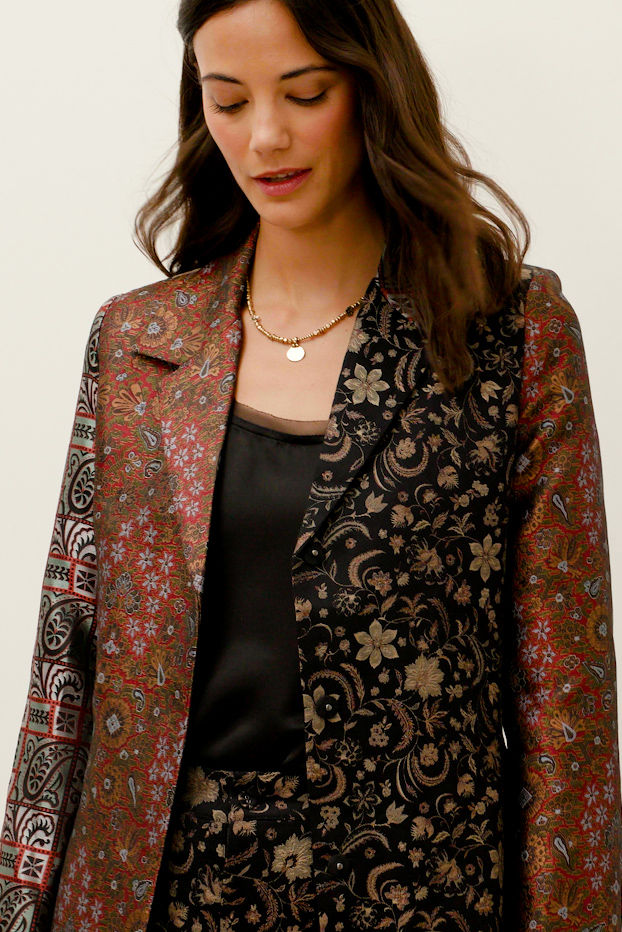 LIMITED EDITION JACQUARD COAT, , large video